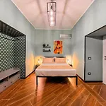 The Quarters Naples Apartments